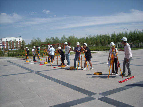 1607484601457384.jpg 建筑工程技术.jpg